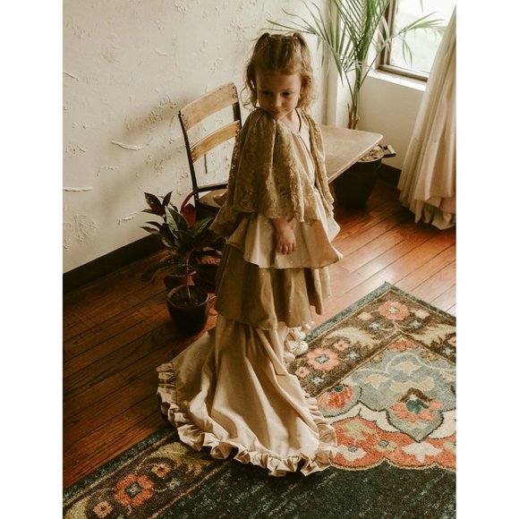 Vintage Girls Toddler Victorian boho grow dress with train new size 2T-5T - Picture 5 of 10